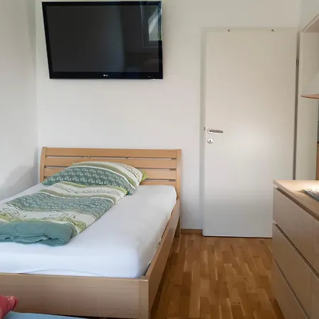 Mit Garten Apartament *